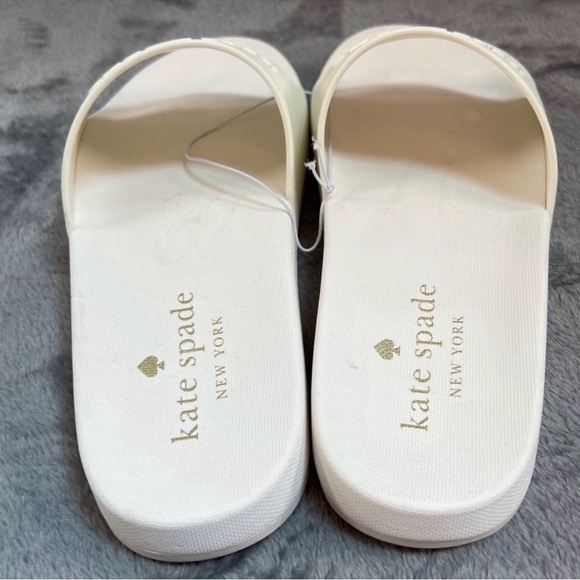 NWOB Kate Spade Sunny Slides Womens Sz 10 White Logo Sandal Beach Pool Slip On - Picture 4 of 6